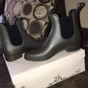 Ankle Rain Boots